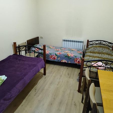 Vanand Guest House Гюмри Экстерьер фото