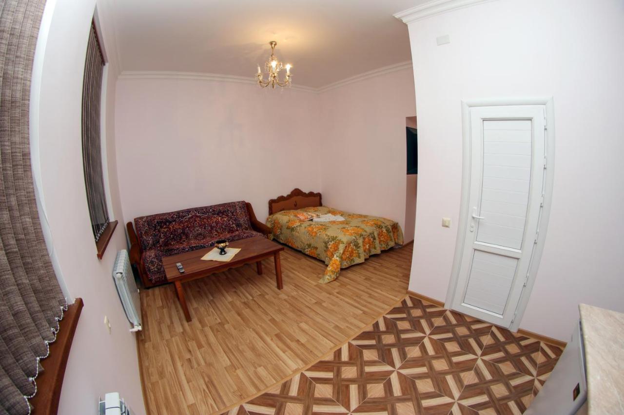 Vanand Guest House Гюмри Экстерьер фото