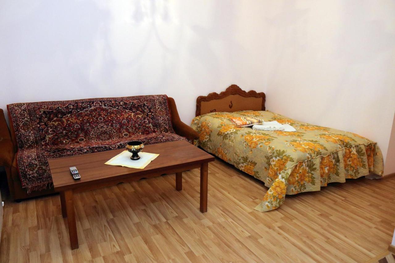 Vanand Guest House Гюмри Экстерьер фото