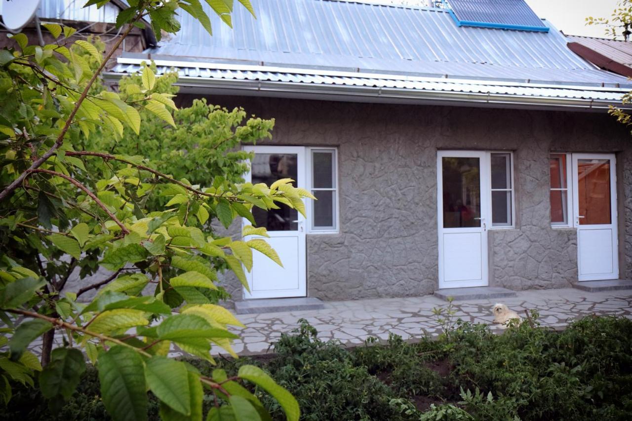 Vanand Guest House Гюмри Экстерьер фото